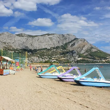 Studio Omis 14422a * Dugi Rat